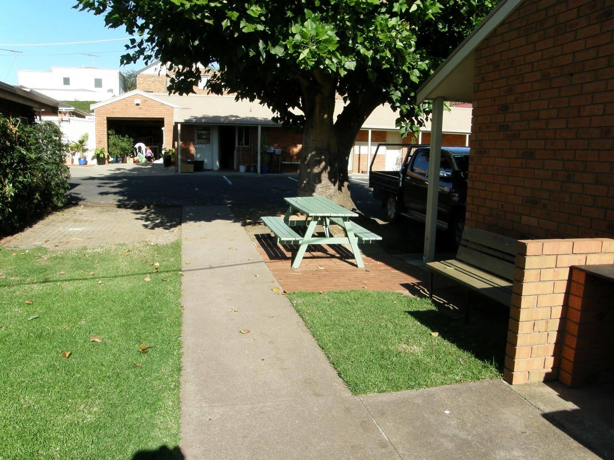 Shannon Motor Inn Geelong Exterior photo